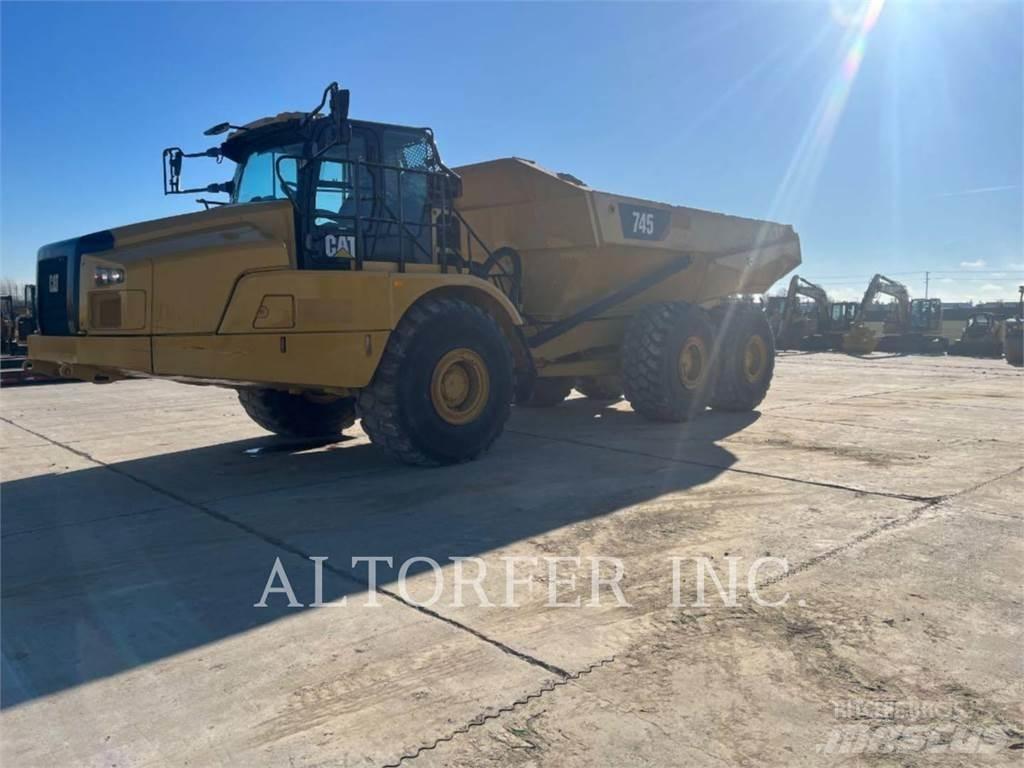 CAT 745 연결식 홀러