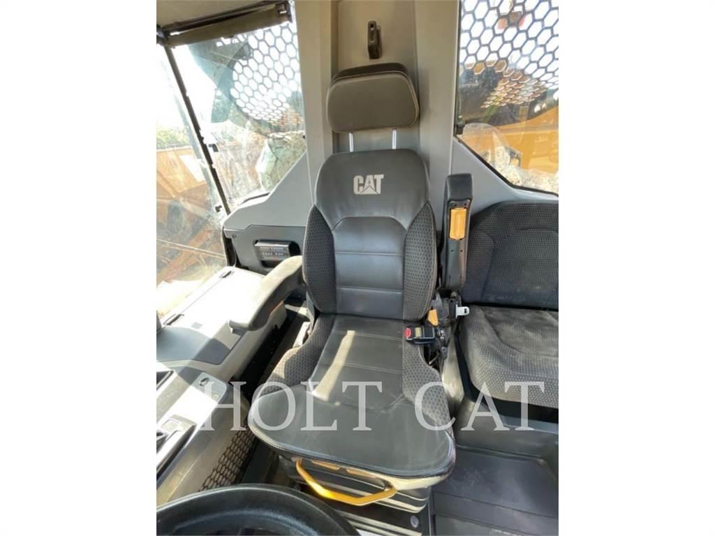 CAT 745 연결식 홀러