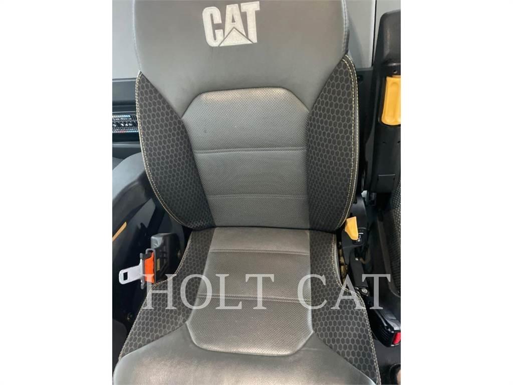 CAT 745 연결식 홀러
