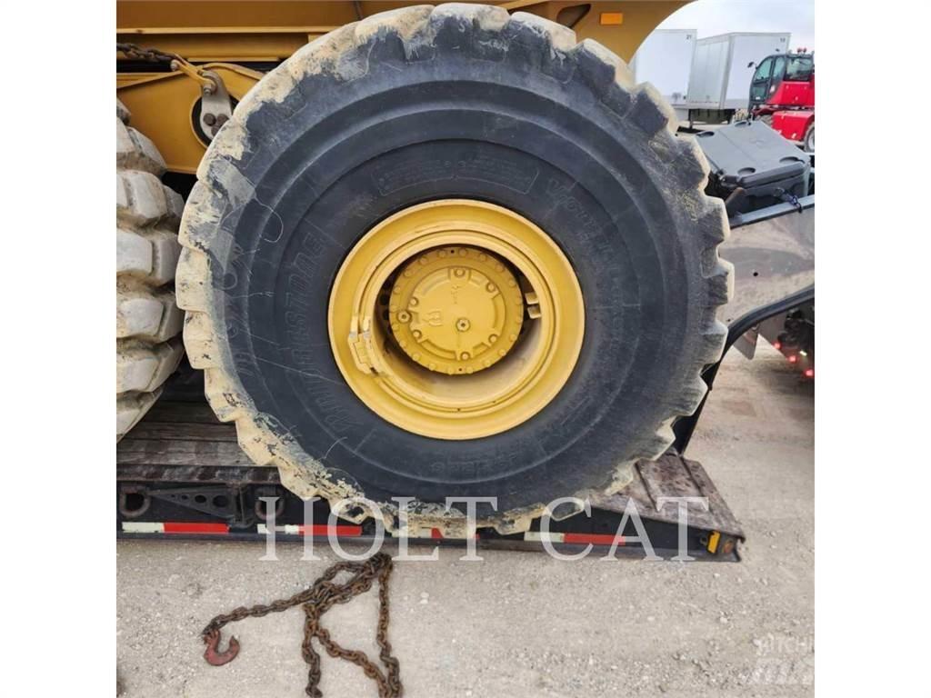 CAT 745 연결식 홀러