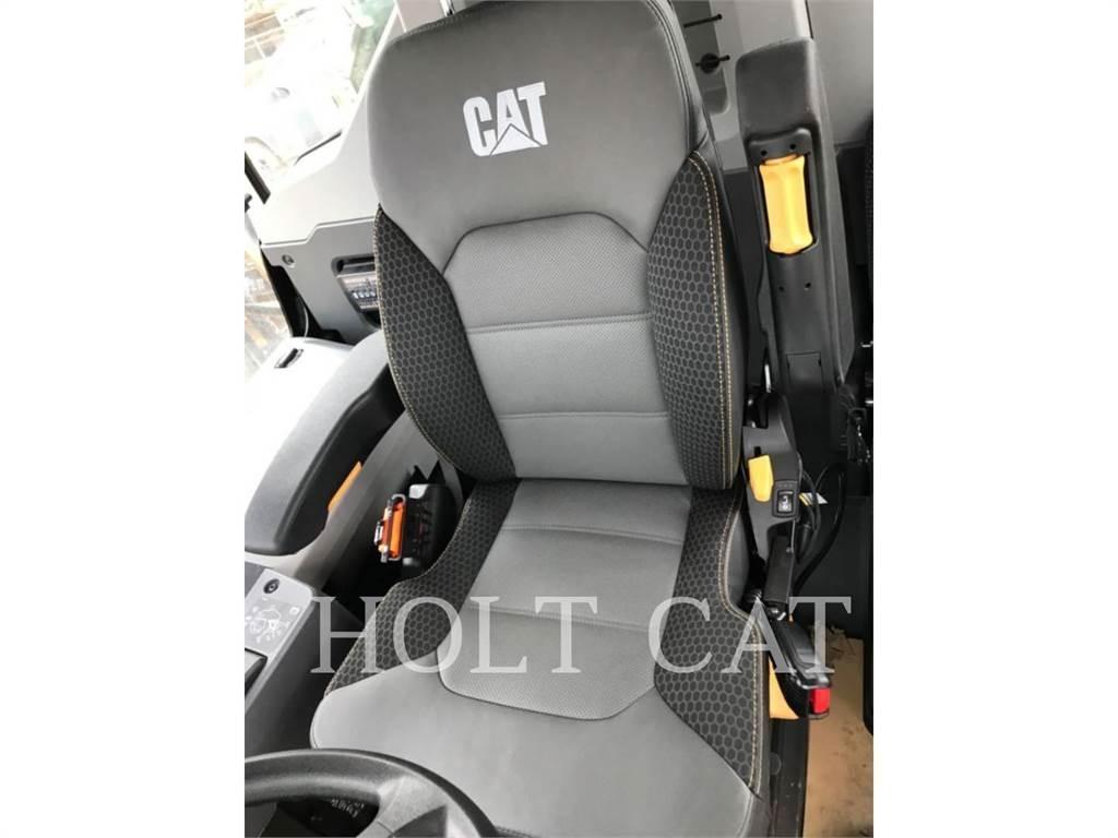 CAT 745 연결식 홀러