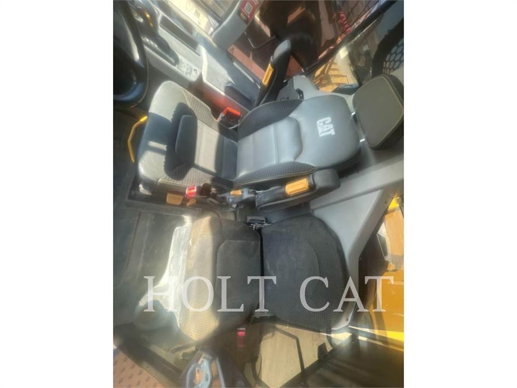 CAT 745 연결식 홀러