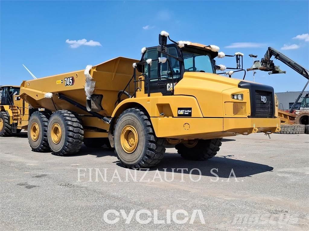 CAT 745 연결식 홀러