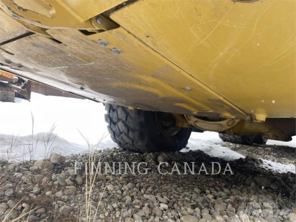CAT 745 연결식 홀러