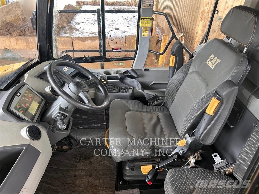 CAT 745 연결식 홀러