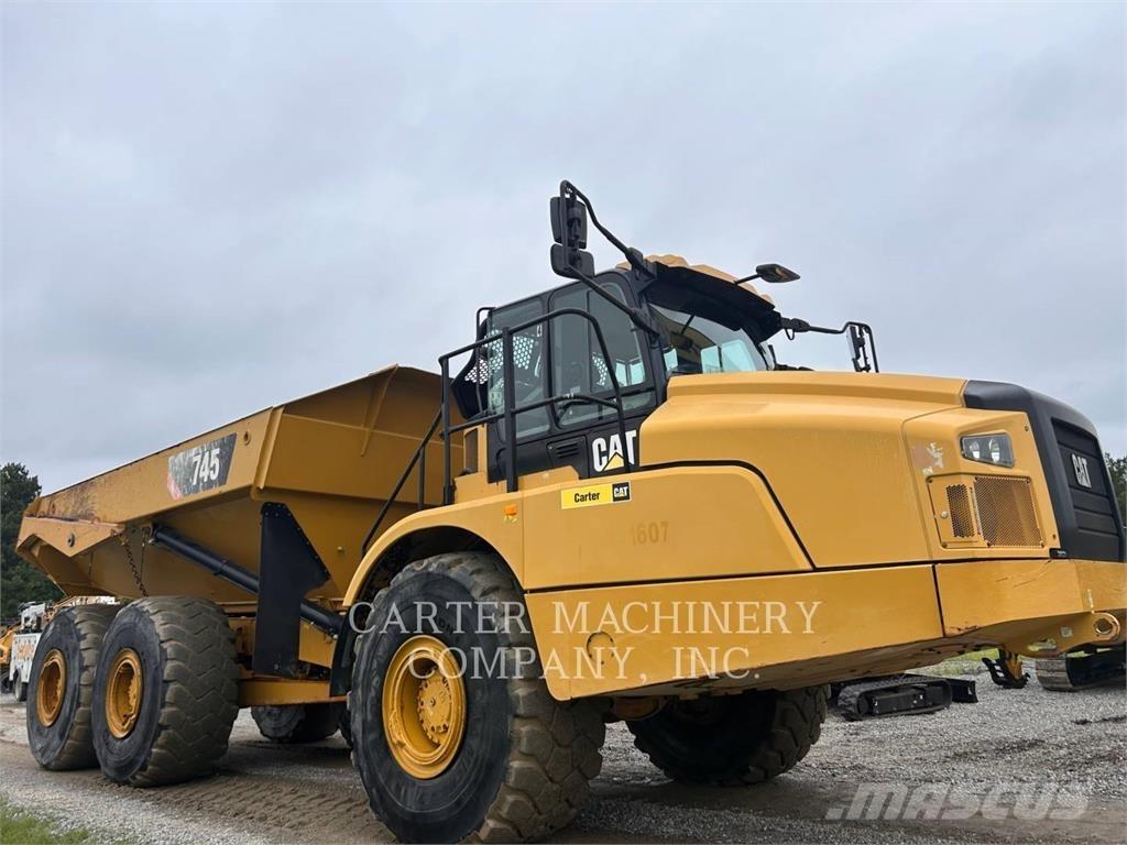 CAT 745 연결식 홀러