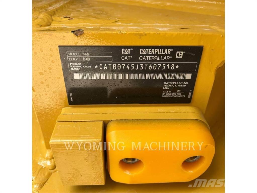 CAT 745 연결식 홀러