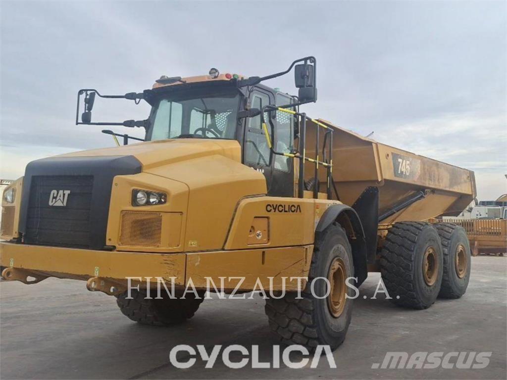 CAT 745 연결식 홀러