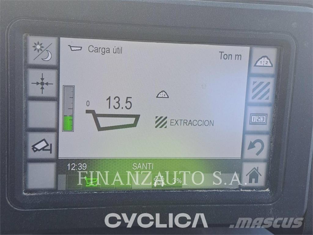CAT 745 연결식 홀러