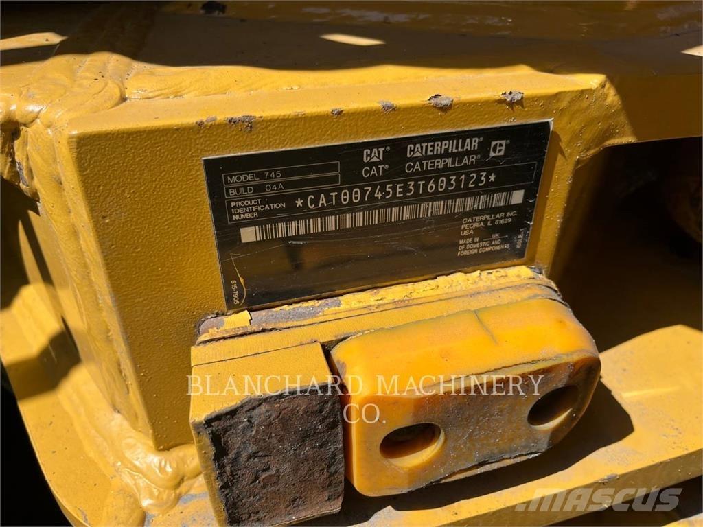 CAT 745 연결식 홀러