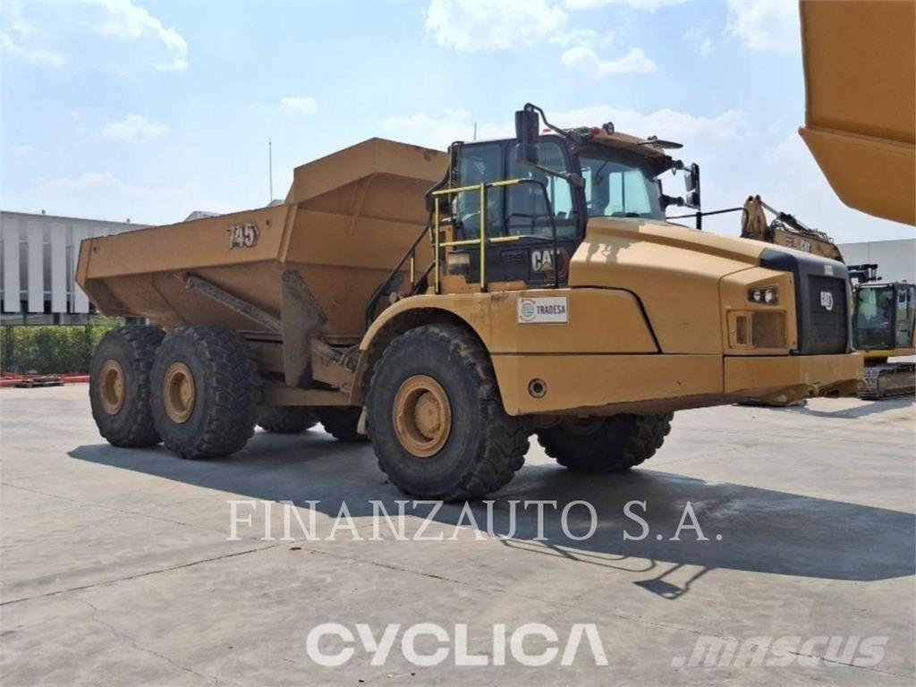 CAT 745 연결식 홀러