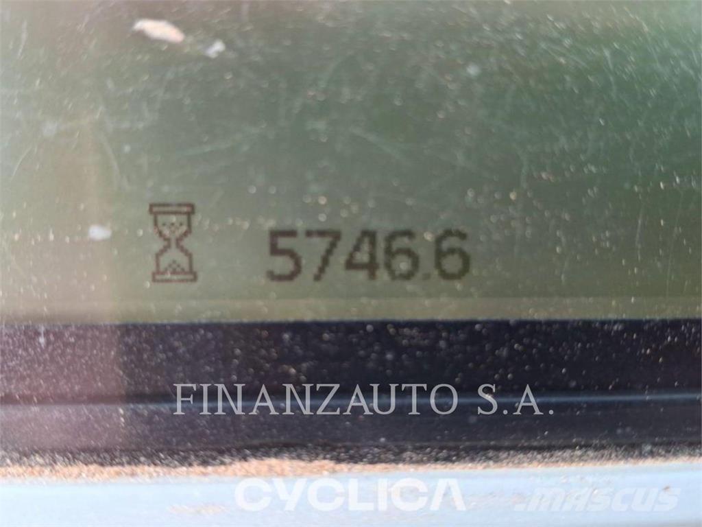 CAT 745 연결식 홀러