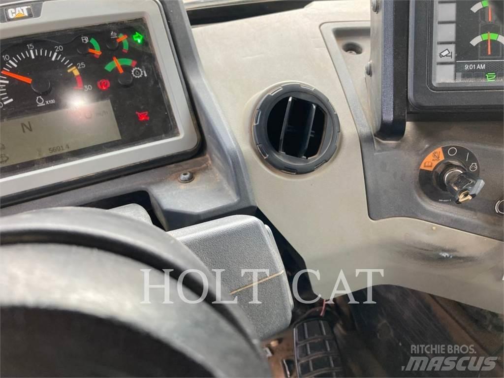 CAT 745-04 연결식 홀러