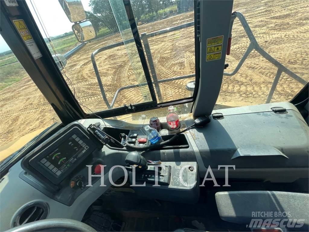 CAT 745-04 연결식 홀러