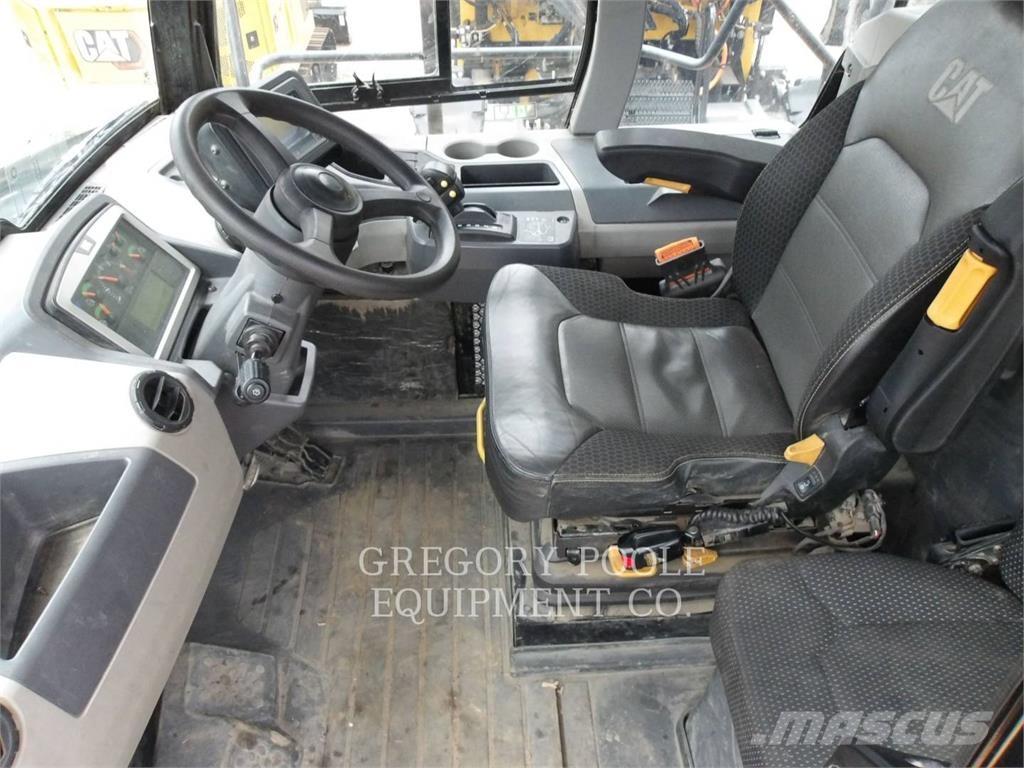 CAT 745-04 연결식 홀러