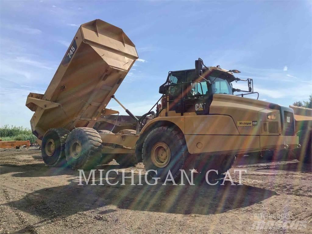 CAT 745 T 연결식 홀러