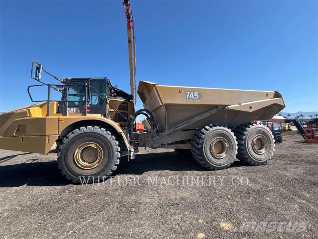 CAT 745 TG 연결식 홀러
