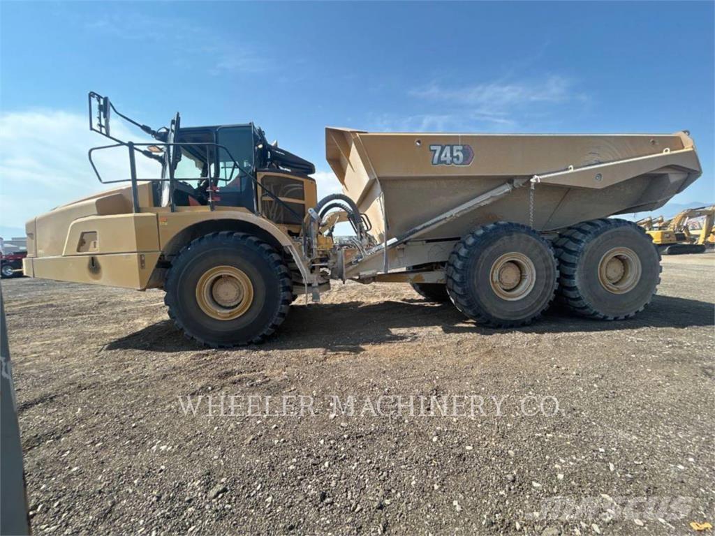 CAT 745 TG 연결식 홀러