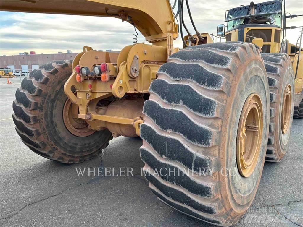 CAT 745 W/PAN 연결식 홀러