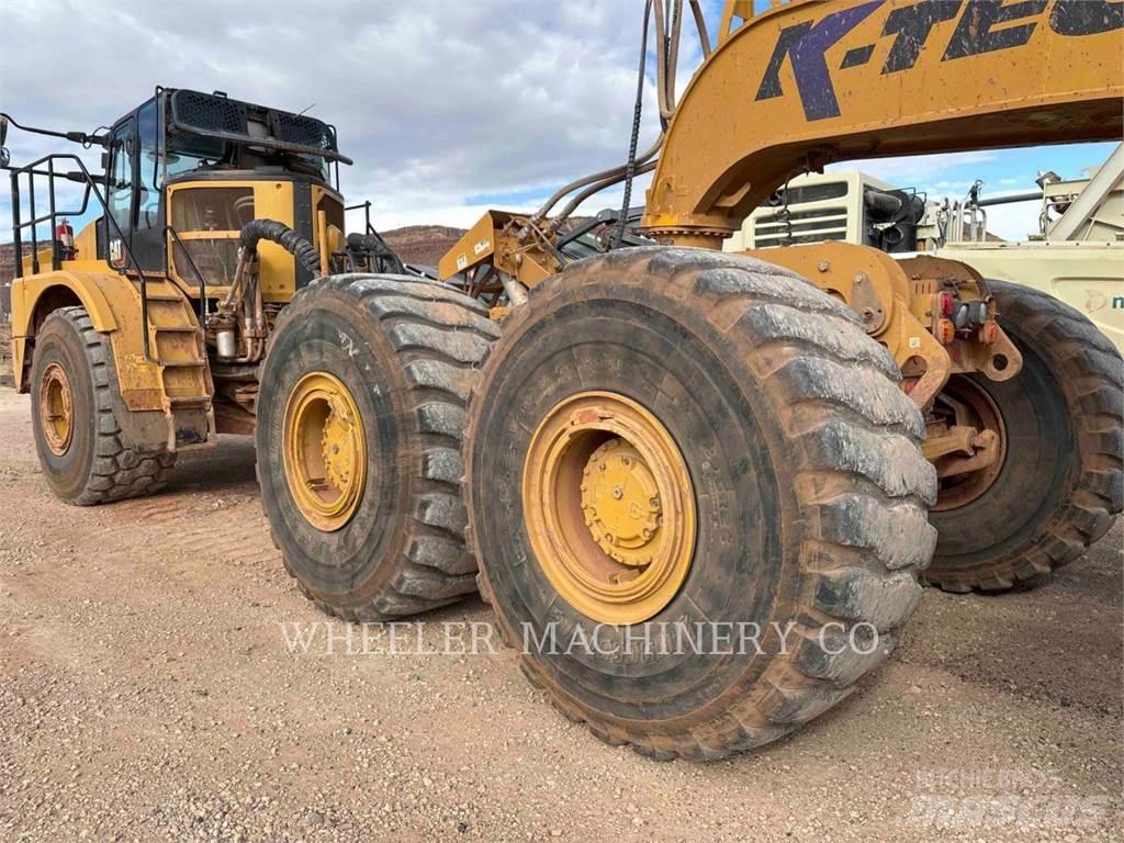CAT 745 W/PAN 연결식 홀러