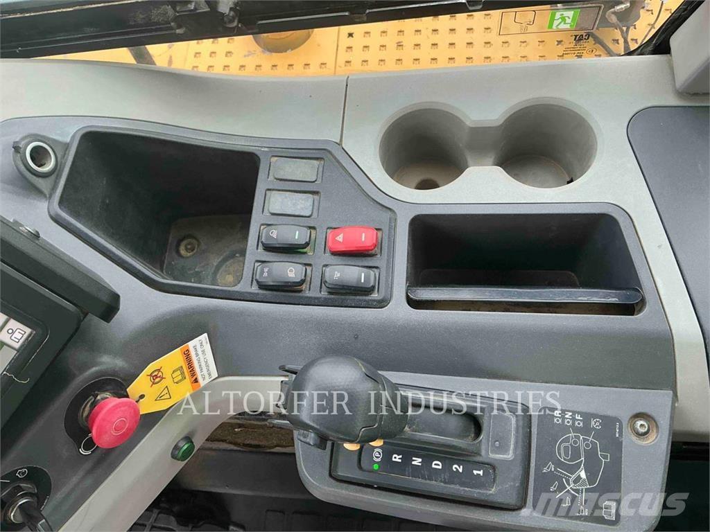 CAT 74504 연결식 홀러