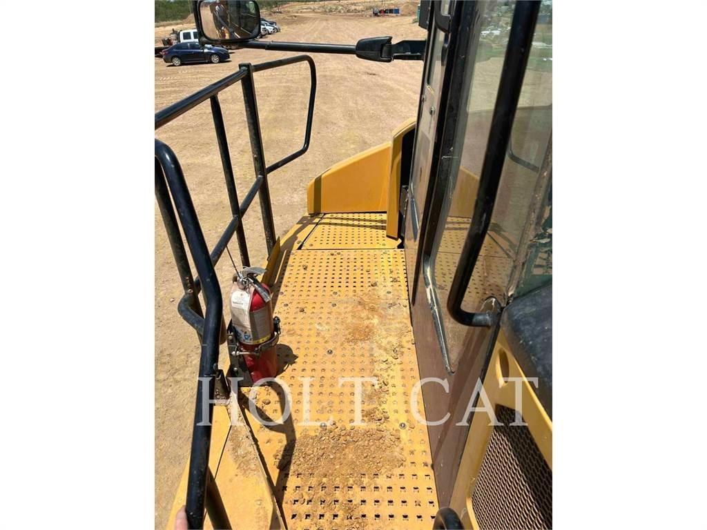 CAT 74504 연결식 홀러