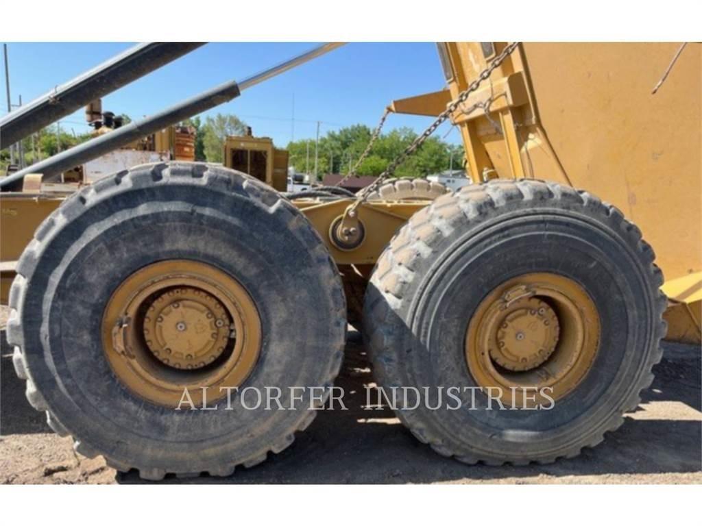 CAT 745C 연결식 홀러