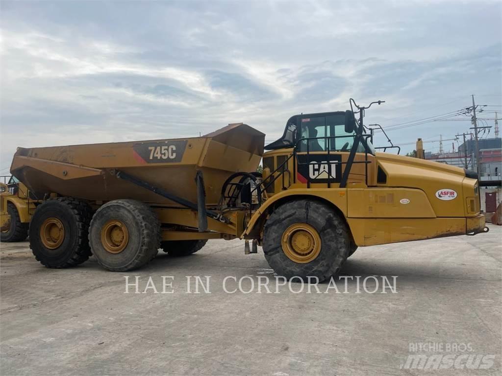 CAT 745C 연결식 홀러