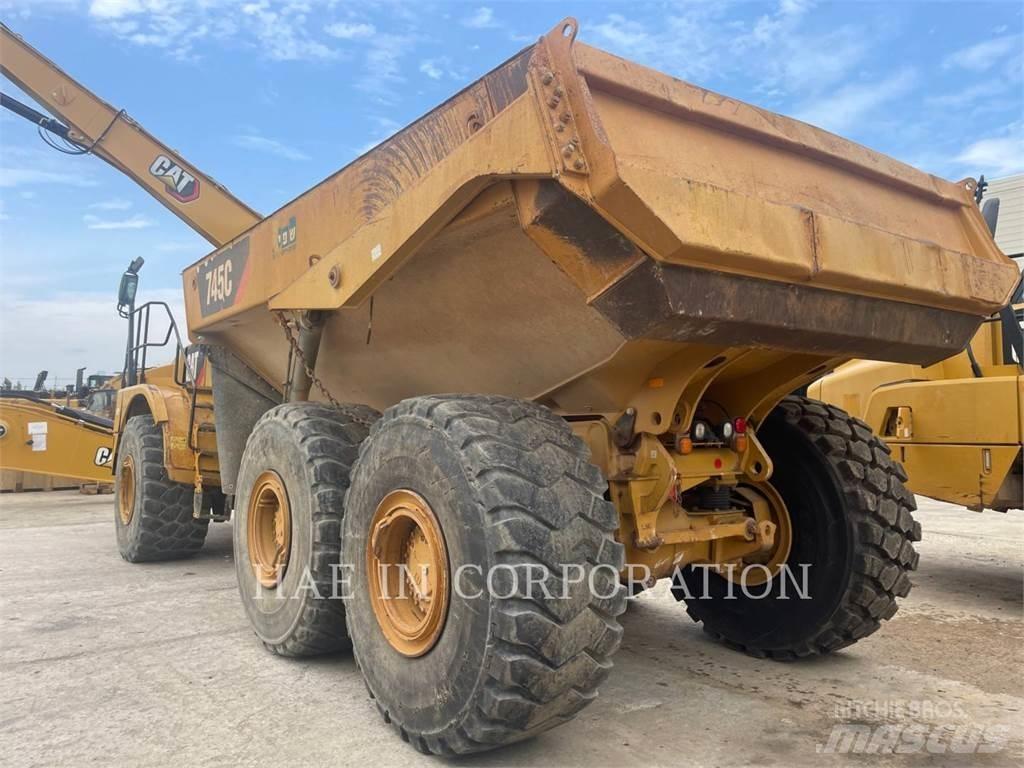 CAT 745C 연결식 홀러