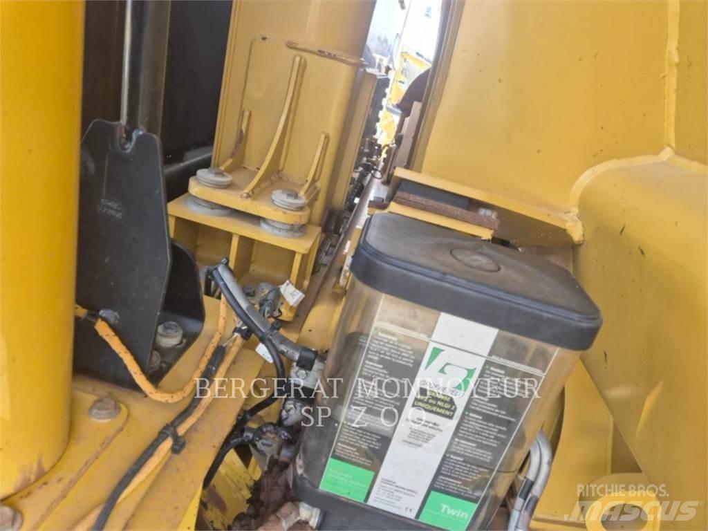 CAT 772G 연결식 홀러