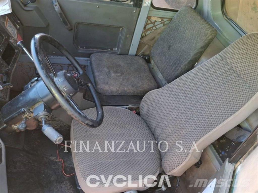 CAT 773E 연결식 홀러