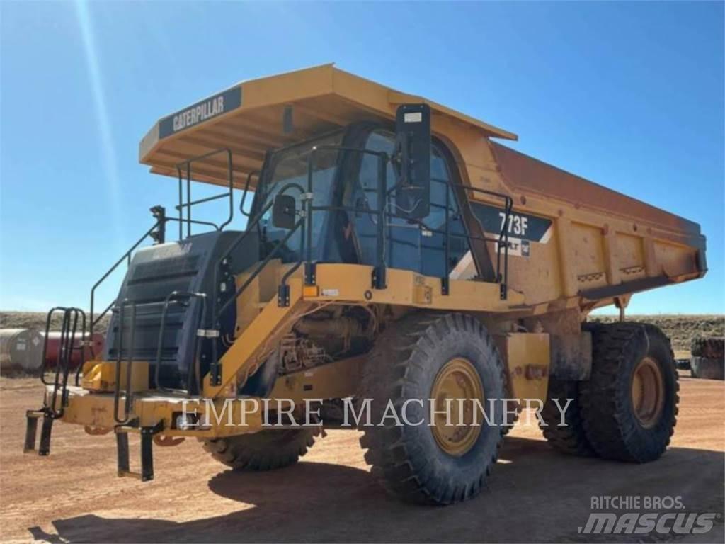 CAT 773F 연결식 홀러