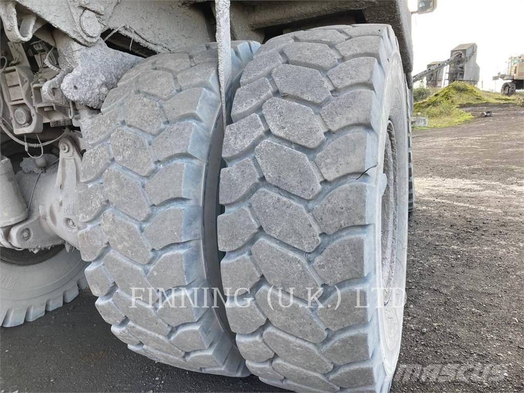 CAT 775D 연결식 홀러