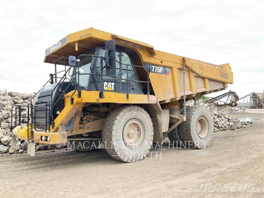 CAT 775F 연결식 홀러