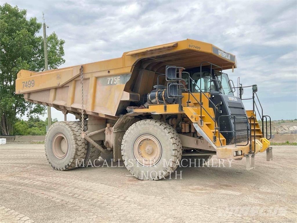 CAT 775F 연결식 홀러