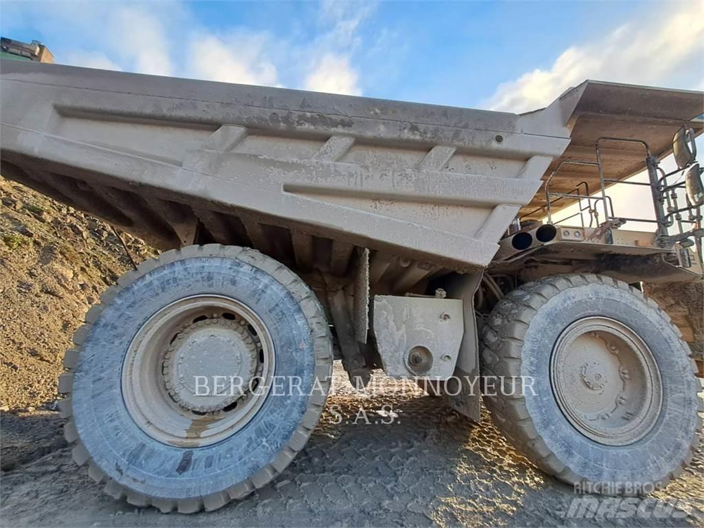 CAT 777G 연결식 홀러