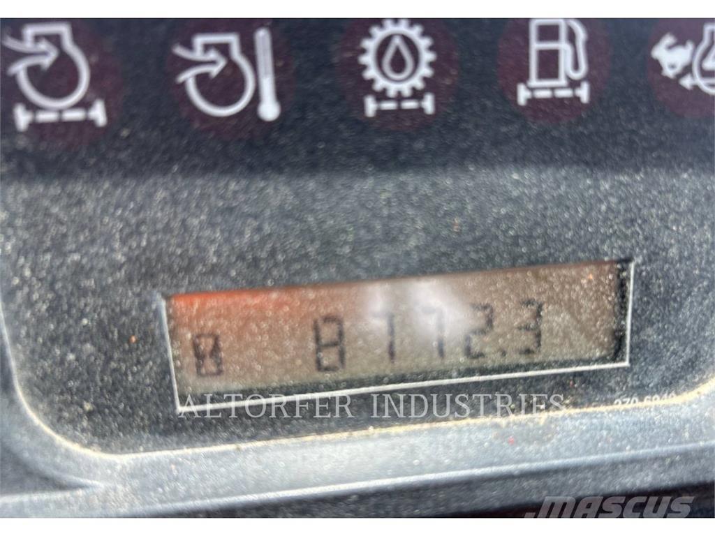 CAT 815F2 토양 다짐기