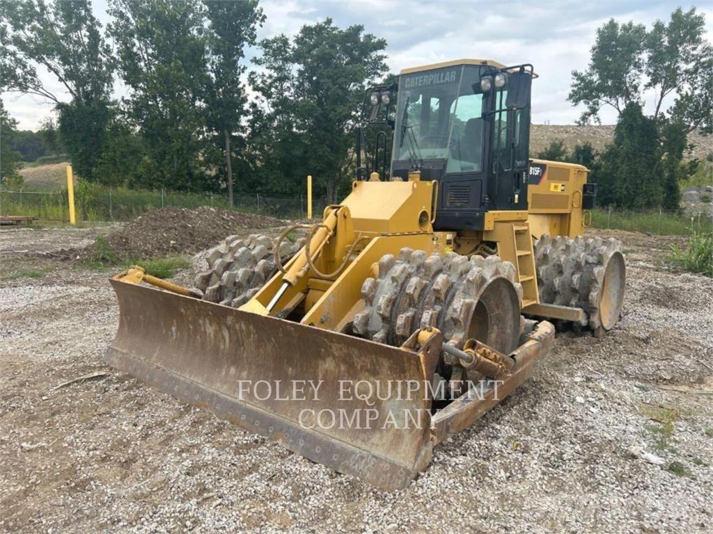 CAT 815F2 토양 다짐기