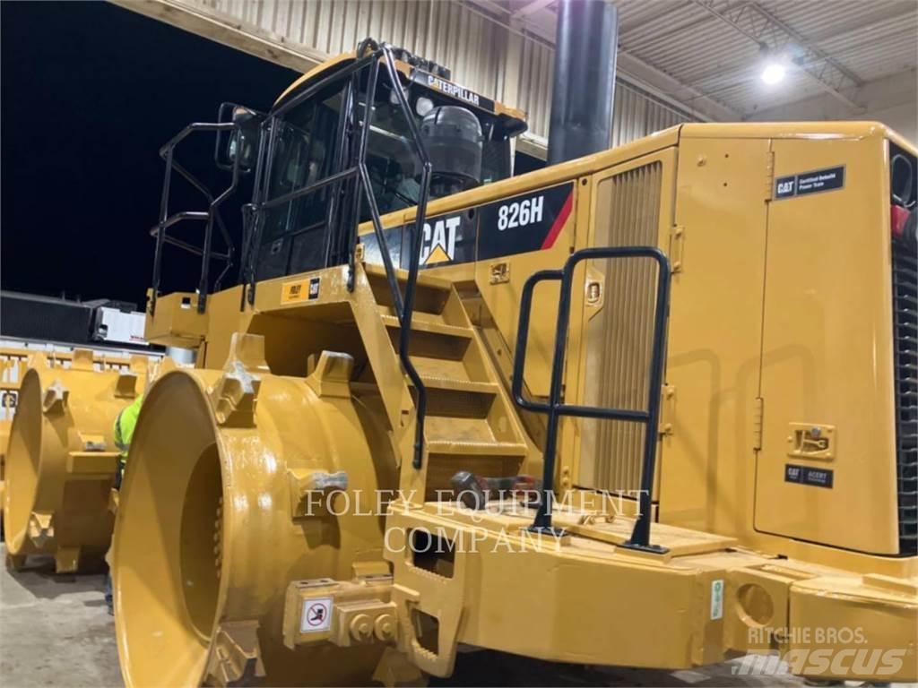 CAT 826H 토양 다짐기