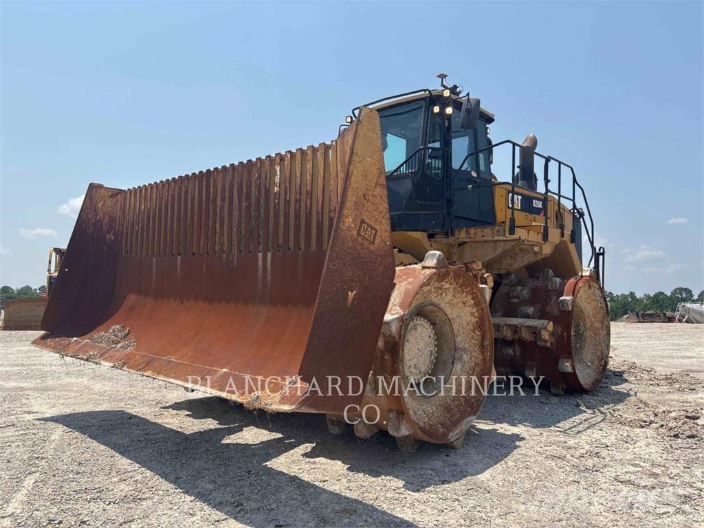 CAT 826K 토양 다짐기