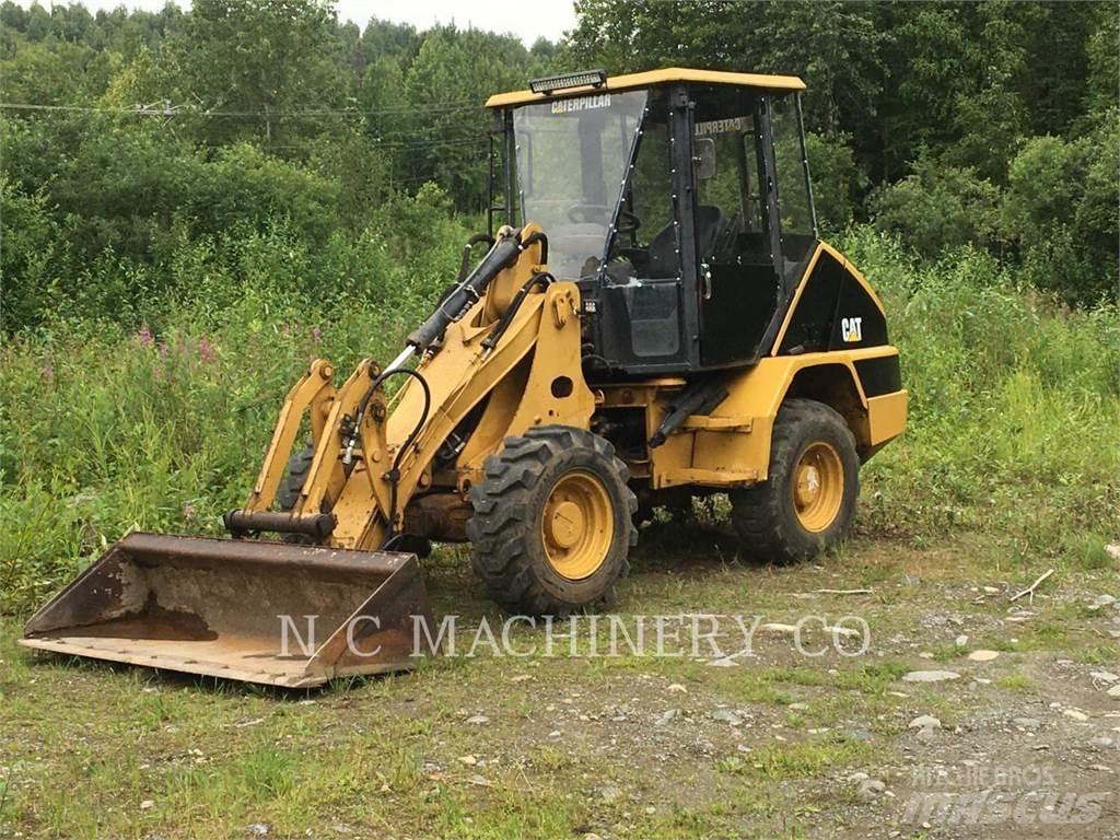 CAT 902  휠로우더
