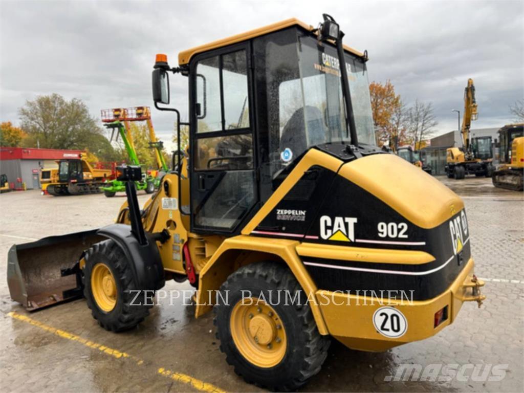 CAT 902  휠로우더