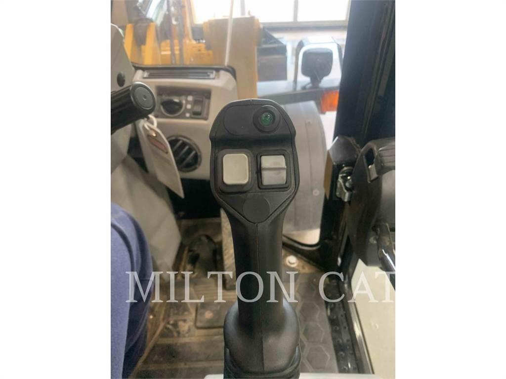 CAT 903D  휠로우더