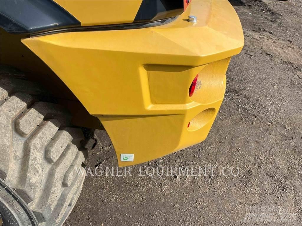 CAT 903D  휠로우더