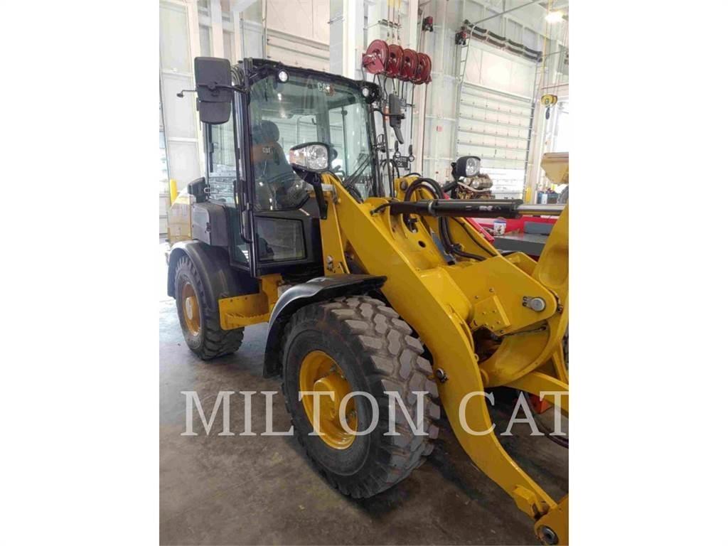 CAT 906  휠로우더
