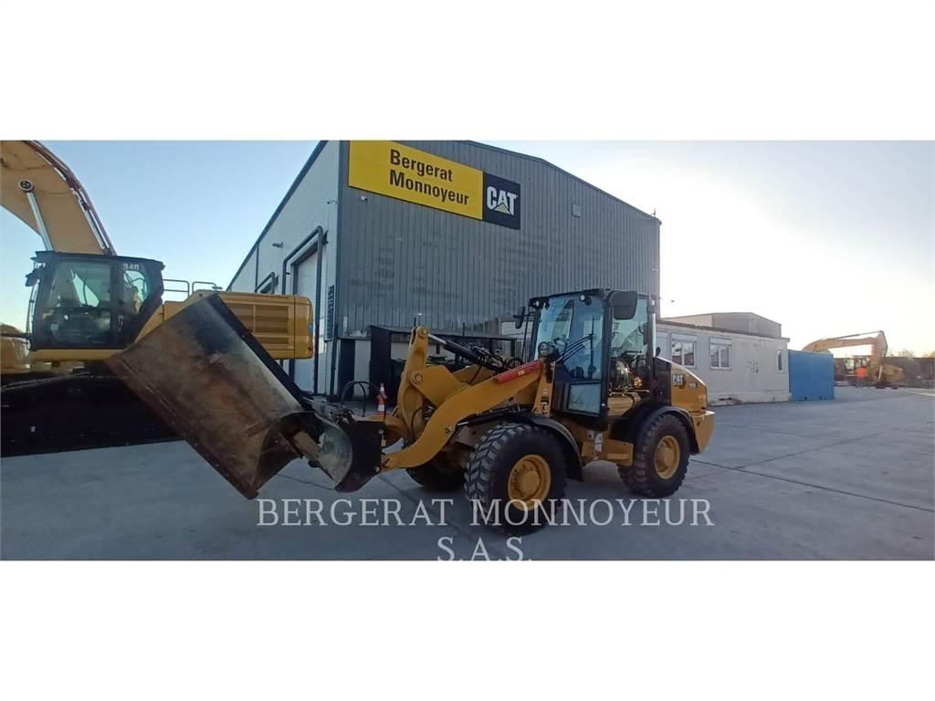 CAT 906  휠로우더
