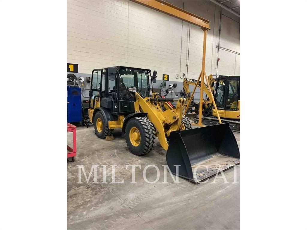 CAT 906  휠로우더