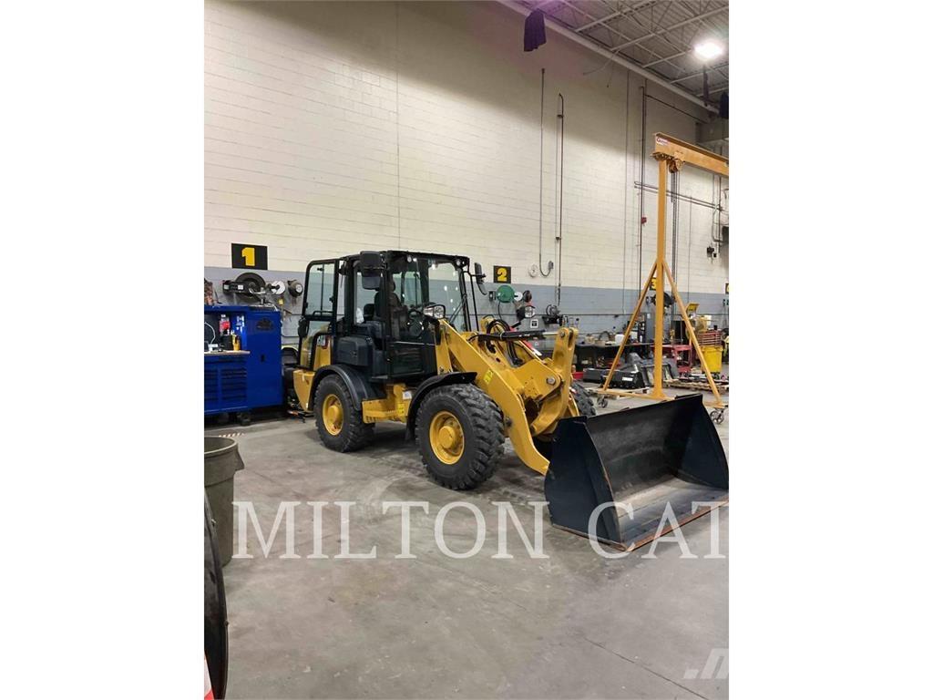 CAT 906  휠로우더