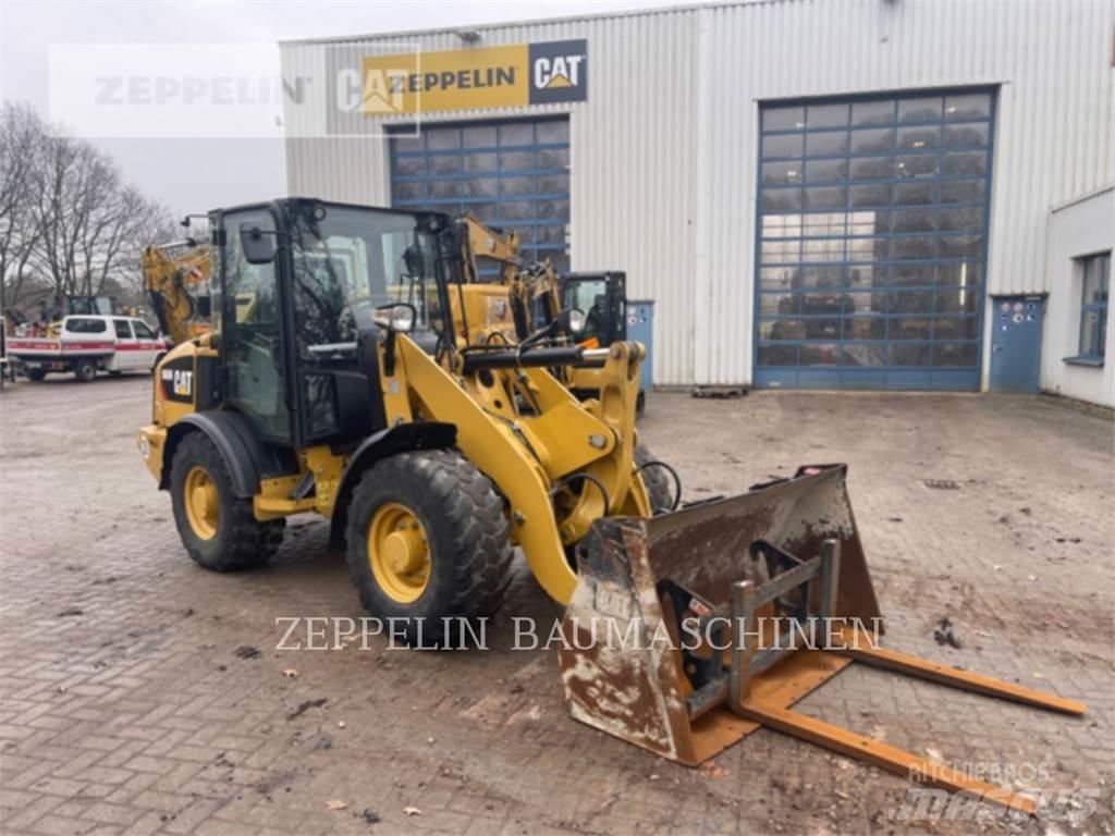 CAT 906M  휠로우더