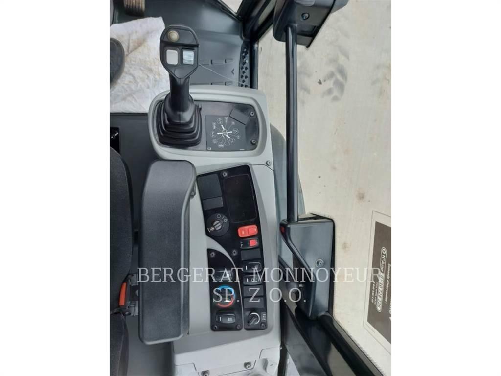 CAT 906M  휠로우더